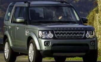 Британский внедорожник Land Rover Discovery 2014
