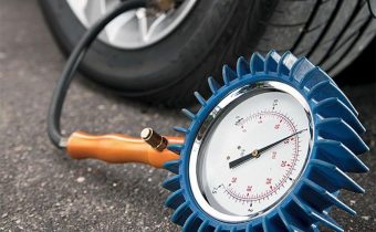 Почему давление в шинах важно контролировать?