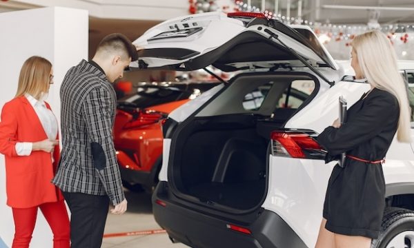 Импорт автомобилей из Китая: преимущества и особенности покупки автомобилей на китайском рынке, а также советы для удачного выбора.