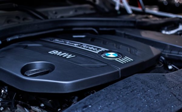«LIVE SERVICE» — экспертный сервис BMW 3 серии в Санкт-Петербурге